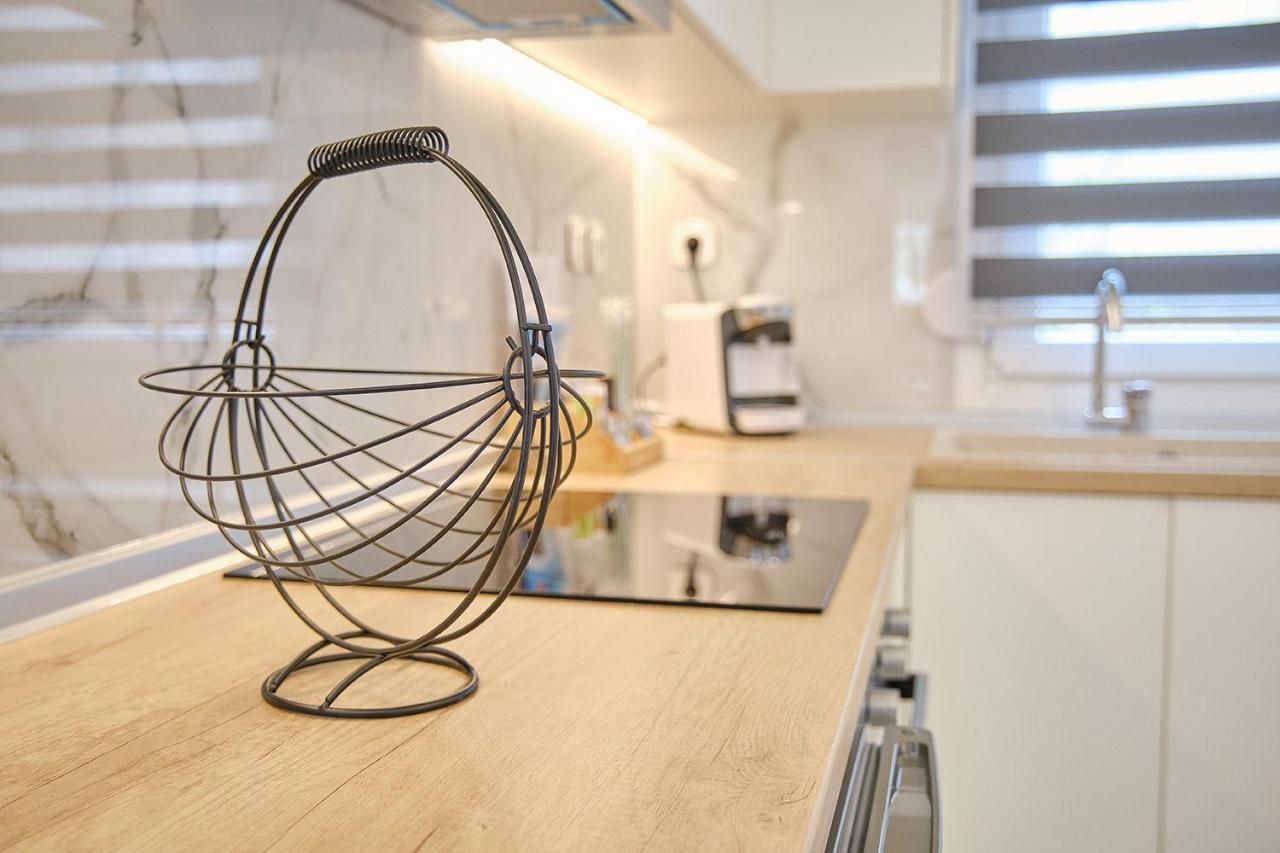 Elegant Central Apartment Veria - Με Ενδοδαπέδια Θέρμανση!!! Eksteriør billede
